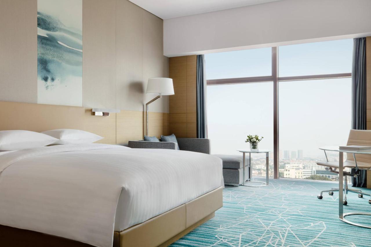 Courtyard By Marriott Shunde Longjiang, Near Furniture Fair Hotel Bagian luar foto