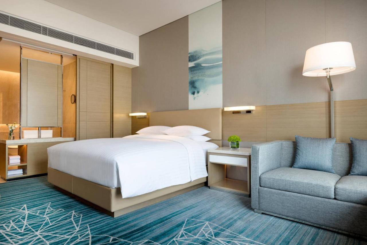 Courtyard By Marriott Shunde Longjiang, Near Furniture Fair Hotel Bagian luar foto