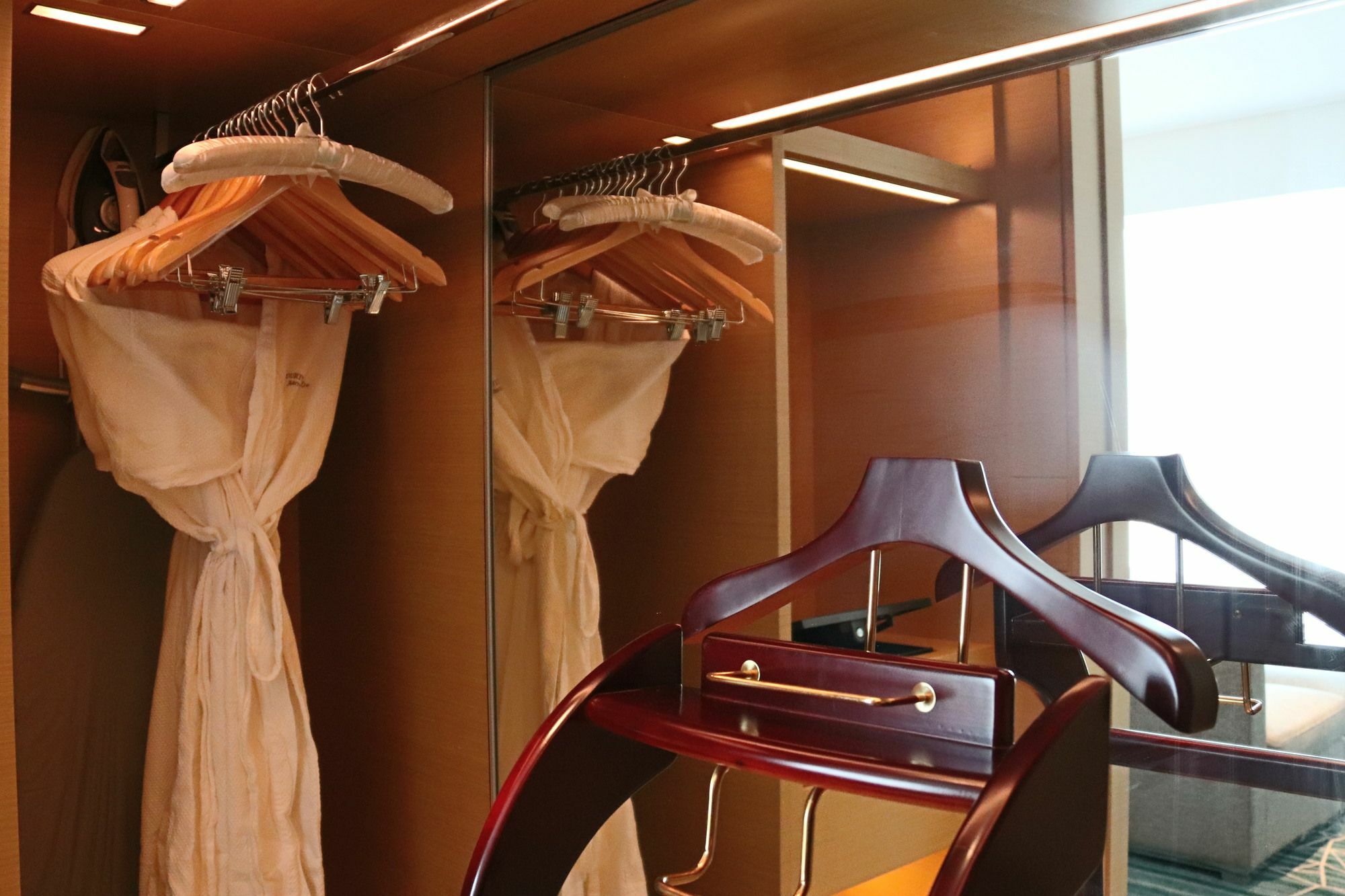 Courtyard By Marriott Shunde Longjiang, Near Furniture Fair Hotel Bagian luar foto